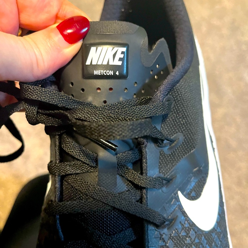Nike Metacon 4  shoes - men’s 13. Worn once!